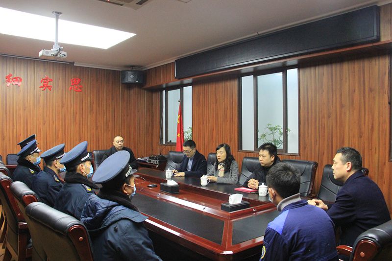 集团党委委员、副总经理曾立一行走访慰问涪陵公司保安员工